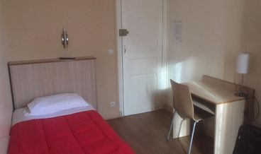 Bild på Classic Twin Room, 2 Twin Beds, Private Bathroom-2 Twin Beds Free WiFi