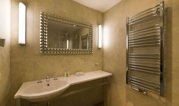 Bild på Classic Double Room-1 Double Bed Non Refundable Free WiFi Breakfast buffet Spa access