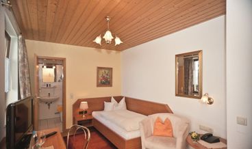 Bild på Classic Double Room, Annex Building-1 Double Bed Free WiFi Free self parking Free breakfast