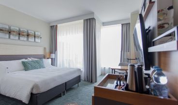 Bild på Standard Room, 1 King Bed, Non Smoking, Balcony-1 King Bed Free WiFi