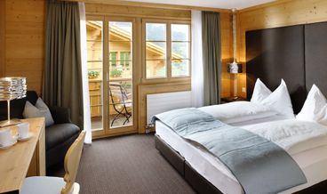 Bild på Double Room (Alpin-Chic)-1 King Bed Non Refundable Free WiFi Free breakfast