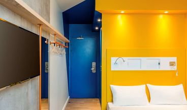 Bild på Triple Room, Multiple Beds-2 Twin Beds and 1 Twin Trundle Bed Non Refundable Free WiFi