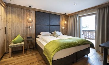 Bild på Double Room Enzian-1 Queen Bed Non Refundable Free WiFi Free self parking Free breakfast