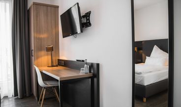 Bild på Double Room, 1 King Bed-1 King Bed Non Refundable Free WiFi Free self parking Free breakfast