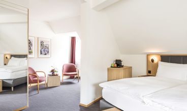 Bild på Double Room (Modern)-1 Queen Bed Non Refundable Free WiFi
