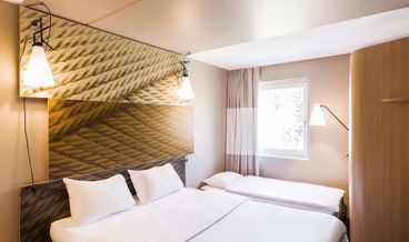 Bild på Twin Room, 2 Twin Beds (New Sleep Easy Concept)-2 Twin Beds Non Refundable Free WiFi