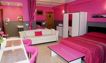 Bild på Studio-1 Double Bed and 1 Twin Bed Non Refundable Free WiFi Free welcome drink