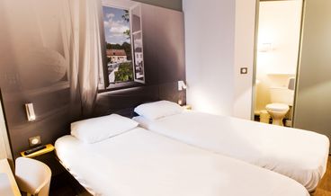 Bild på Twin Room, Non Smoking-2 Twin Beds Non Refundable Free self parking Free WiFi