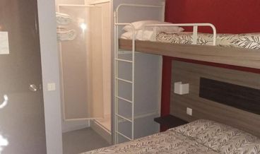 Bild på Double Room, Shared Bathroom-1 Double Bed Free WiFi Free self parking