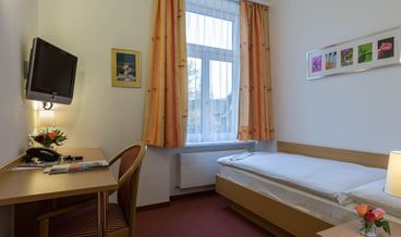 Bild på Comfort Double Room-1 King Bed Non Refundable Free WiFi Free self parking Free breakfast