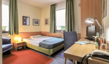 Bild på Double Room-2 Twin Beds Free WiFi Free self parking Free valet parking