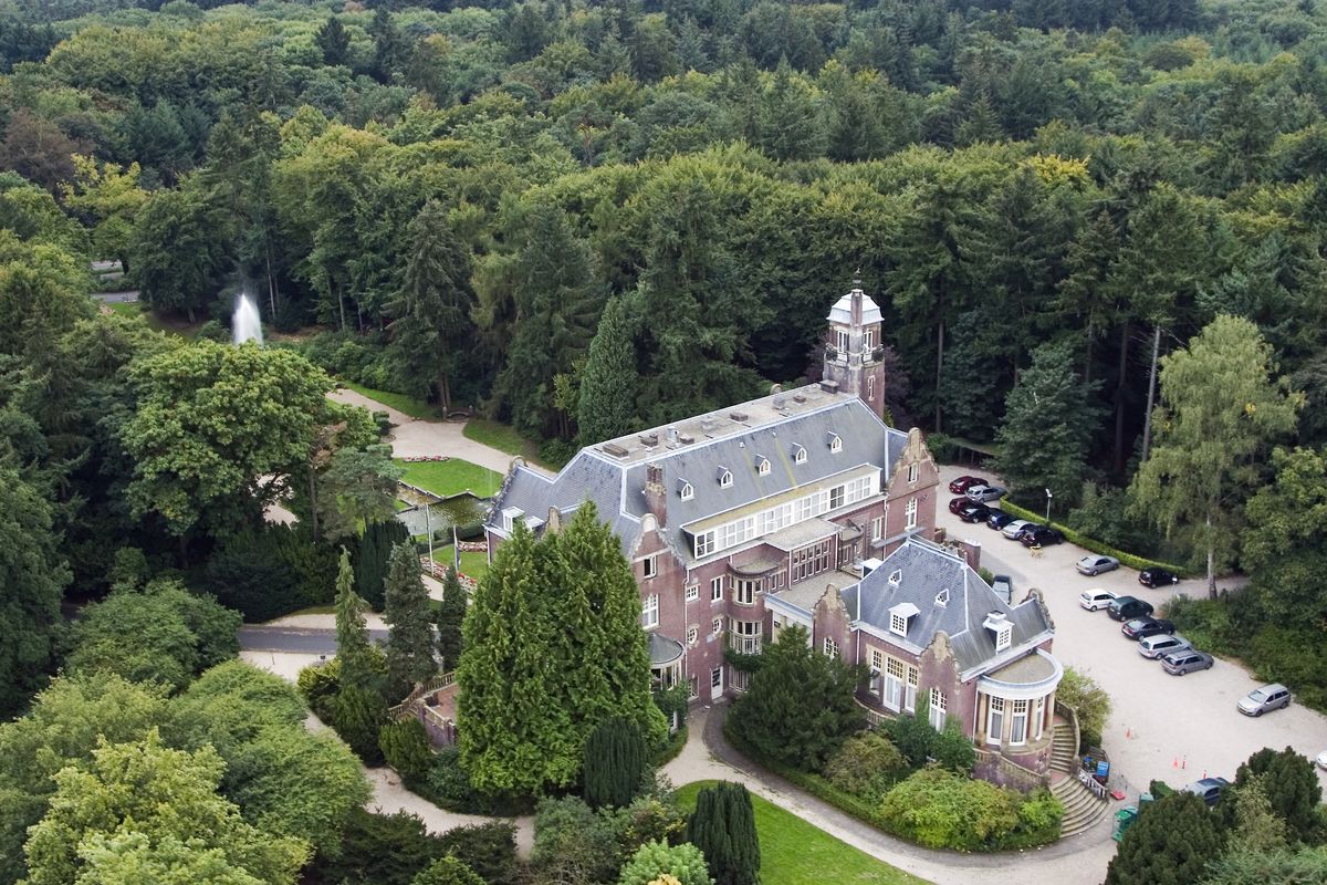 Herrgårdsweekend och slottshotell i Nederländerna - boka slott i Nederländerna