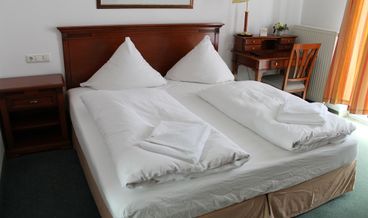 Bild på Comfort Double Room, Balcony-1 Queen Bed Non Refundable Free breakfast Free self parking Free WiFi