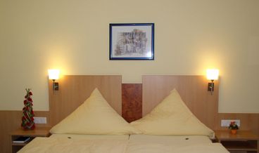 Bild på Comfort Double Room, Refrigerator-1 Queen Bed Free WiFi Free self parking