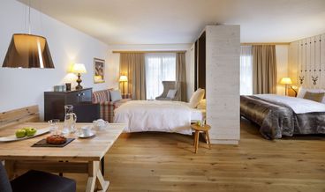 Bild på Double Room (Alpenchic)-1 Double Bed Non Refundable Free WiFi Free breakfast