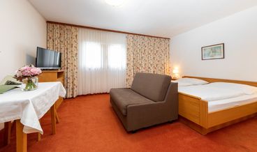 Bild på Standard Double Room-1 Queen Bed Non Refundable Free WiFi Free self parking Free breakfast