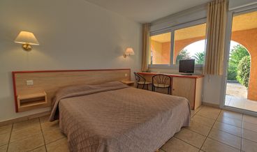 Bild på Double or Twin Room-2 Twin Beds Free WiFi Free self parking