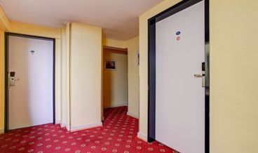 Bild på Family Quadruple Room-2 Double Beds Free WiFi Free self parking Free valet parking