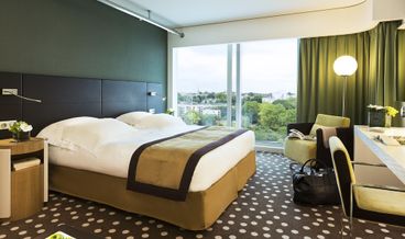 Bild på Superior Room (Street View)-2 Twin Beds Non Refundable Free WiFi Spa access