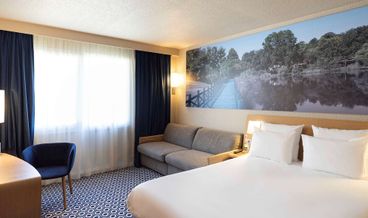 Bild på Classic Double Room, 1 Double Bed with Sofa bed-1 Double Bed and 1 Double Sofa Bed Non Refundable Free parking Free WiFi