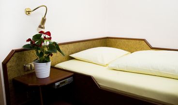 Bild på Comfort Double Room-1 King Bed Free WiFi Free parking Free valet parking