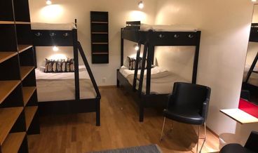Bild på Standard Quadruple Room, Shared Bathroom-2 Twin Bunk Beds Free WiFi Free breakfast