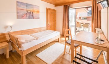 Bild på Double Room-2 Twin Beds Non Refundable Free WiFi Free self parking