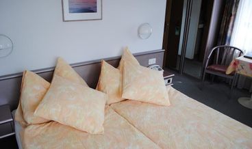 Bild på Double Room-1 Double Bed Non Refundable Free WiFi Free self parking Free breakfast