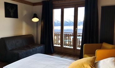 Bild på Standard Room, Non Smoking, Valley View-2 Twin Beds Free WiFi