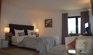 Bild på Superior Double Room-1 Double Bed Non Refundable Free WiFi Free self parking