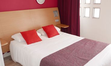 Bild på Double Room, City View-1 Double Bed Free WiFi Free self parking