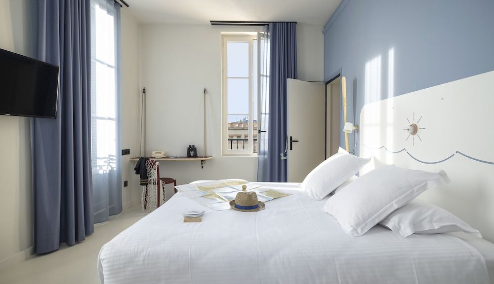 Bild på Chambre Pont Superieur avec accès rooftop et bassin