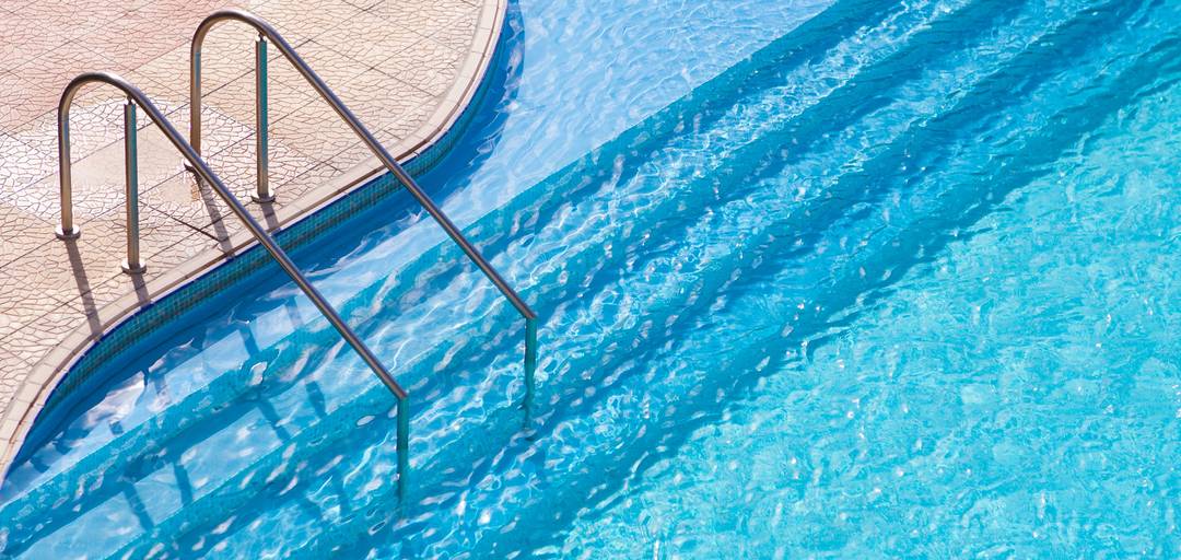 Letar du hotell med utomhuspool?