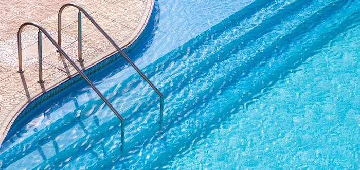 Letar du hotell med utomhuspool?