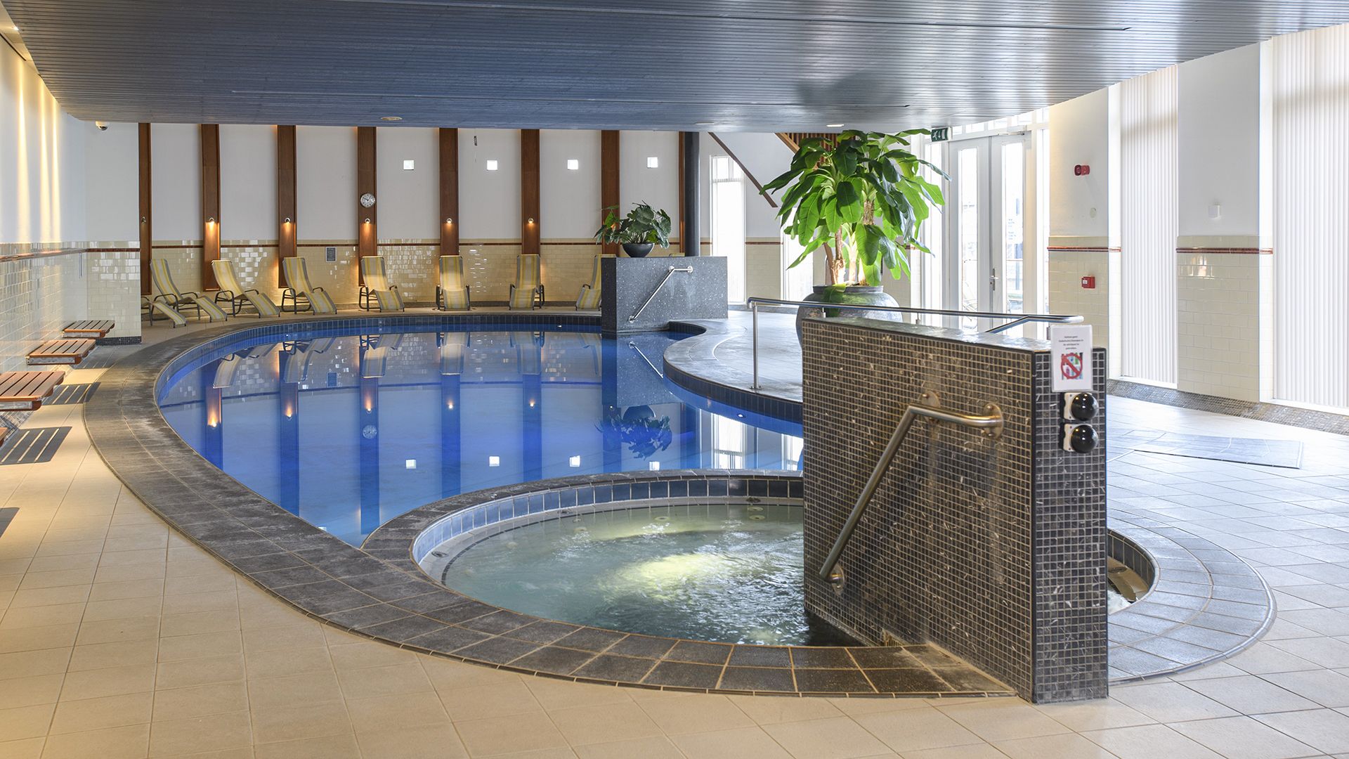 Simnning / Pool