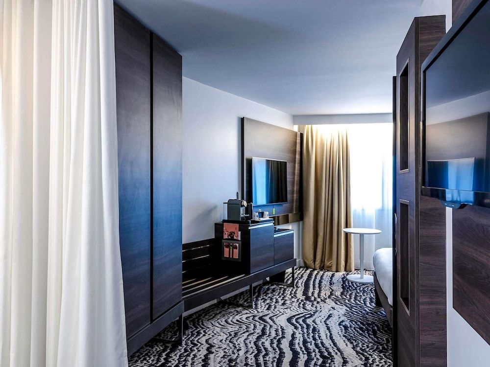 Bild på Executive-rum - 1 queensize-säng med bäddsoffa (Paris View)