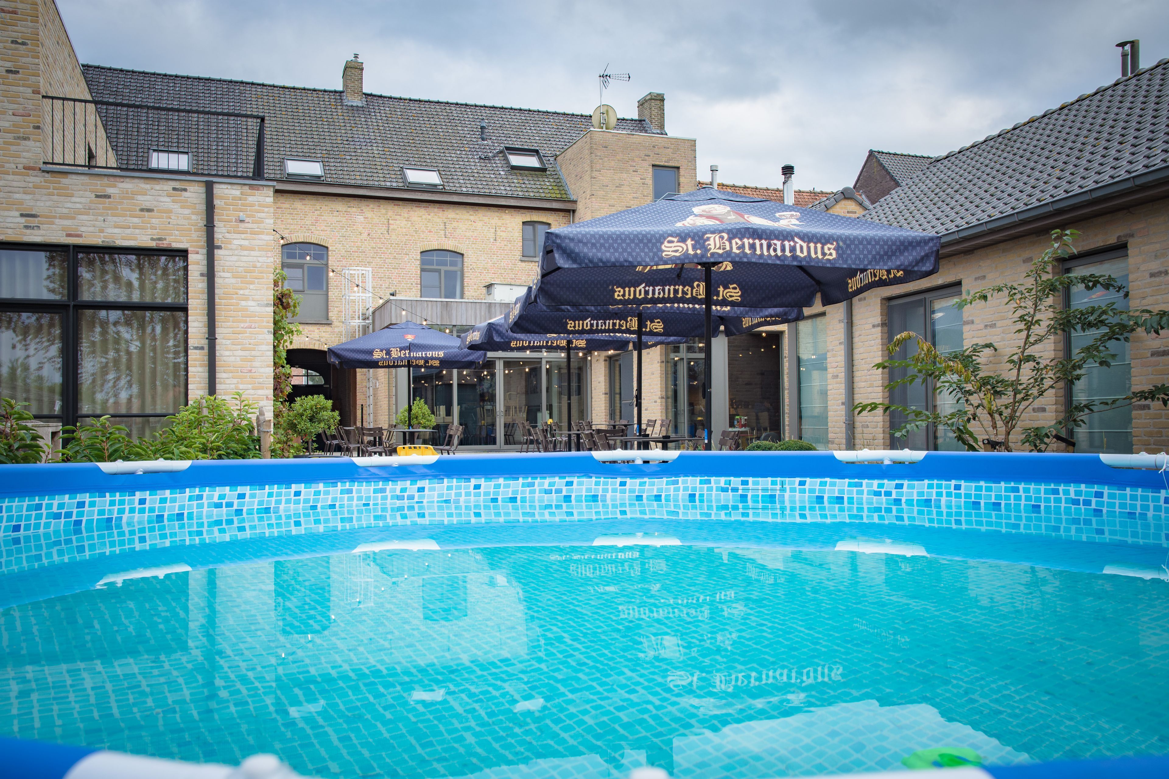 Simnning / Pool