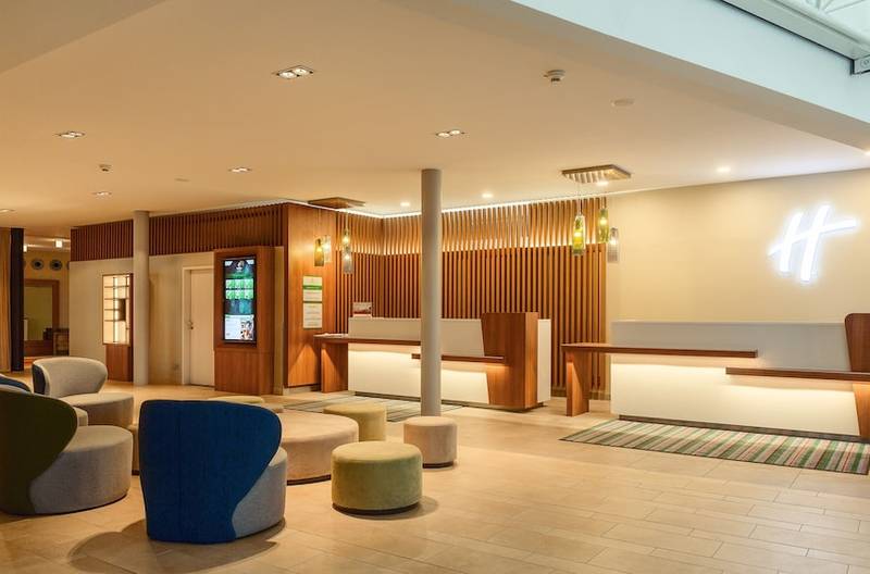 Parken Flughafen Berlin Schönefeld Holiday Inn www.hotelspecials.se
