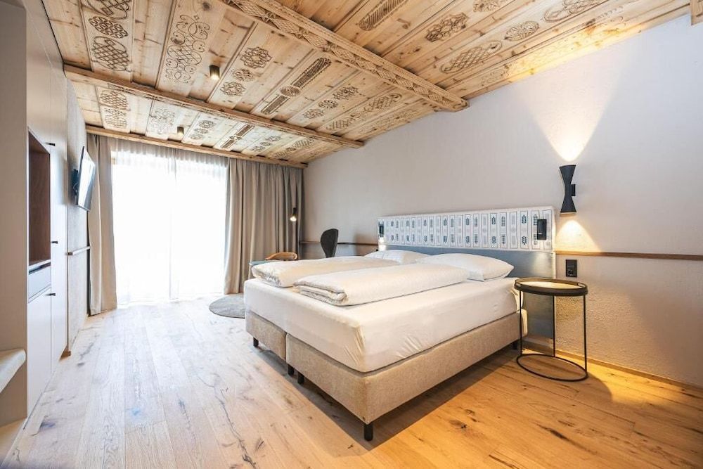 Bild på Doppelzimmer Blue Lake mit Balkon