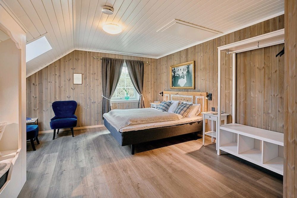 Bild på Deluxe fyrbäddsrum - utsikt mot bergen