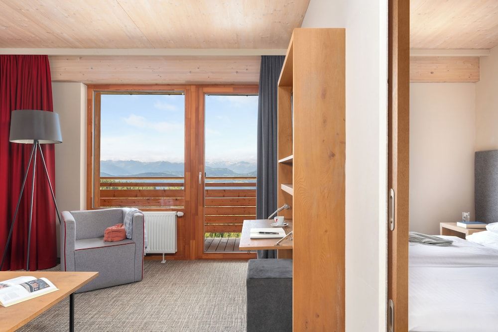 Bild på Family Room Comfort, Balcony, Mountain View