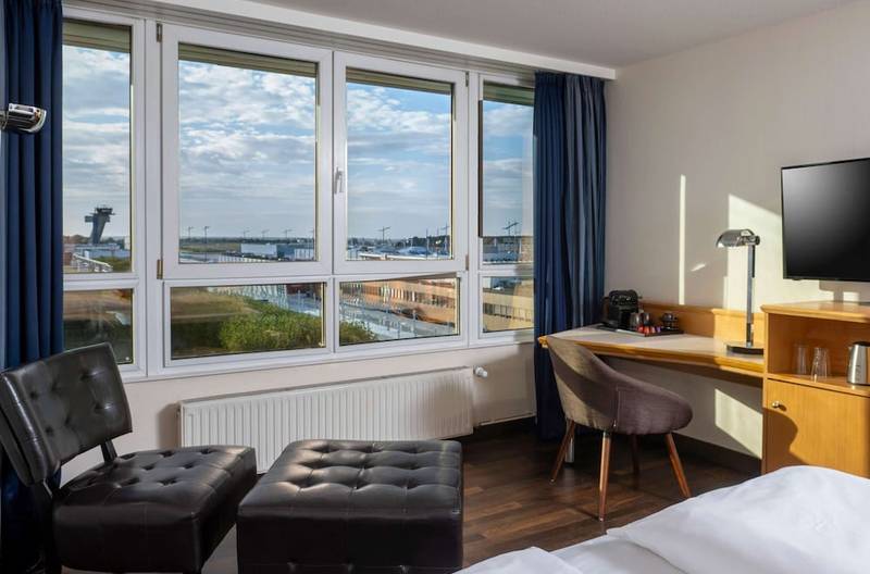 Mövenpick Hotel Nürnberg Flughafen Parken www.hotelspecials.se