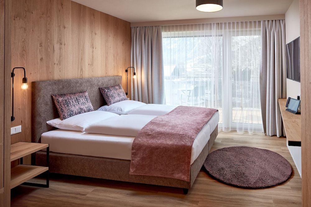 Bild på Deluxe dubbelrum - balkong - utsikt mot bergen