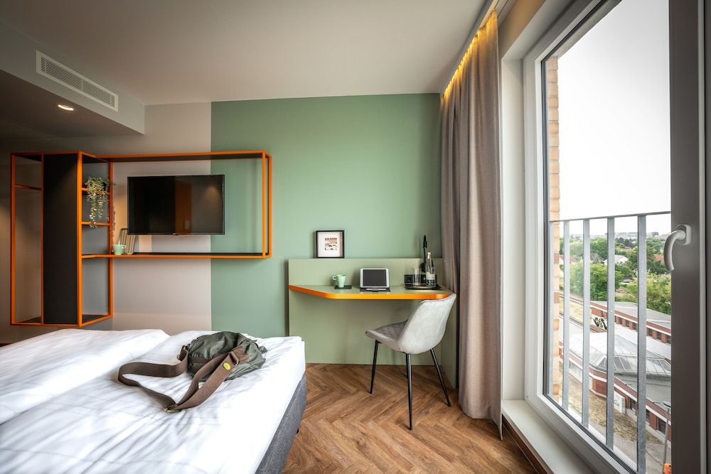 Loginn Hotel Berlin Airport Parken www.hotelspecials.se