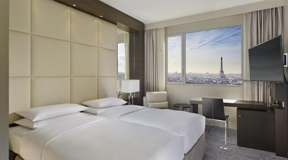 Bild på Rum - 2 enkelsängar (Eiffel Tower View)