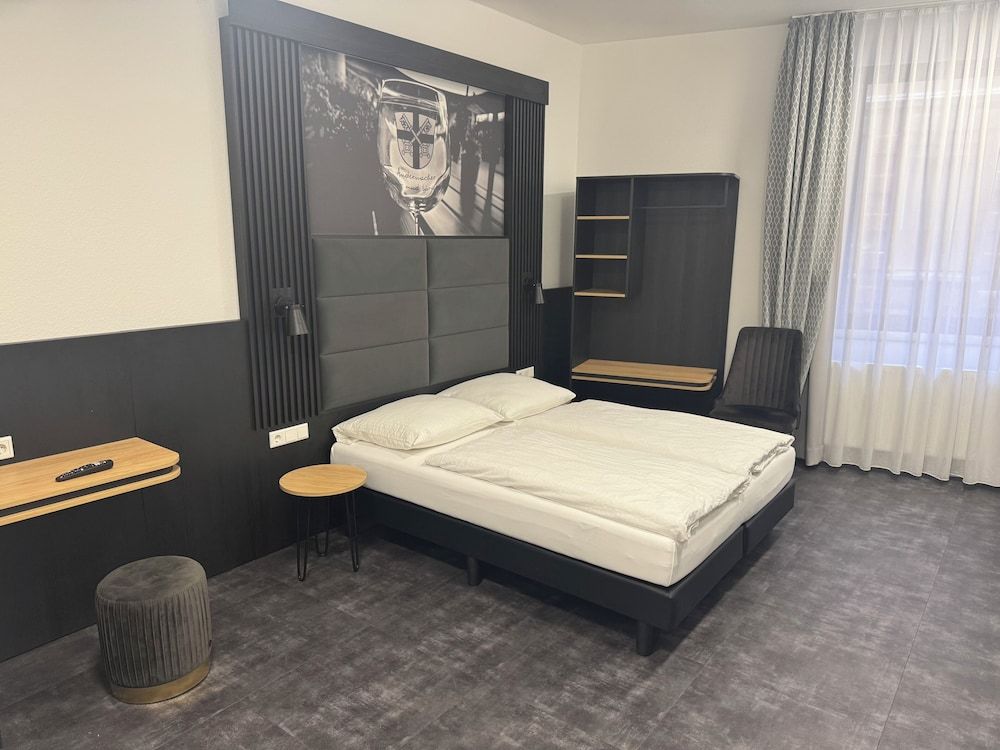 Bild på Deluxe dubbelrum - 1 dubbelsäng - rullstolsanpassad dusch
