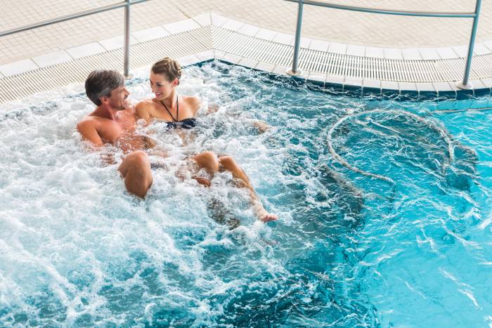 Hotell med inomhuspool