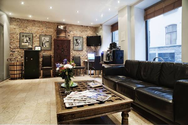 Rex Hotel - Economy dubbelrum - 1 queensize-säng (140cm) - GENERAL