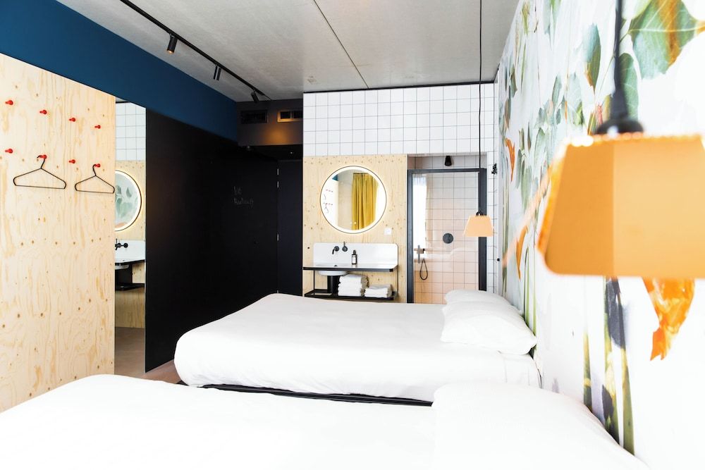 Bild på Basic fyrbäddsrum - 2 queensize-sängar