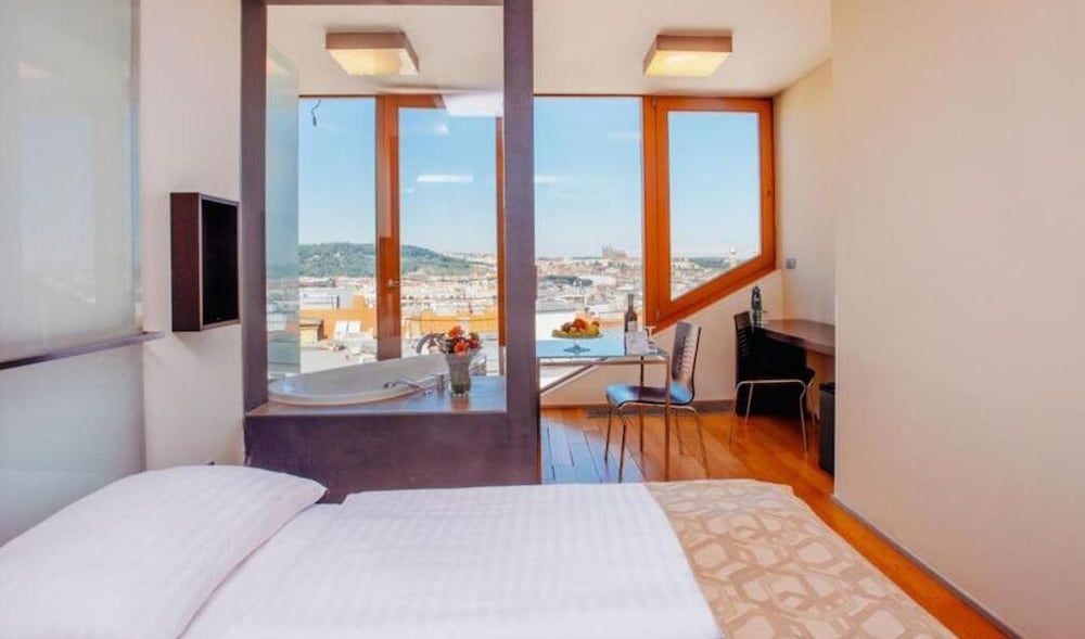 Bild på Deluxe Double Room Castle view